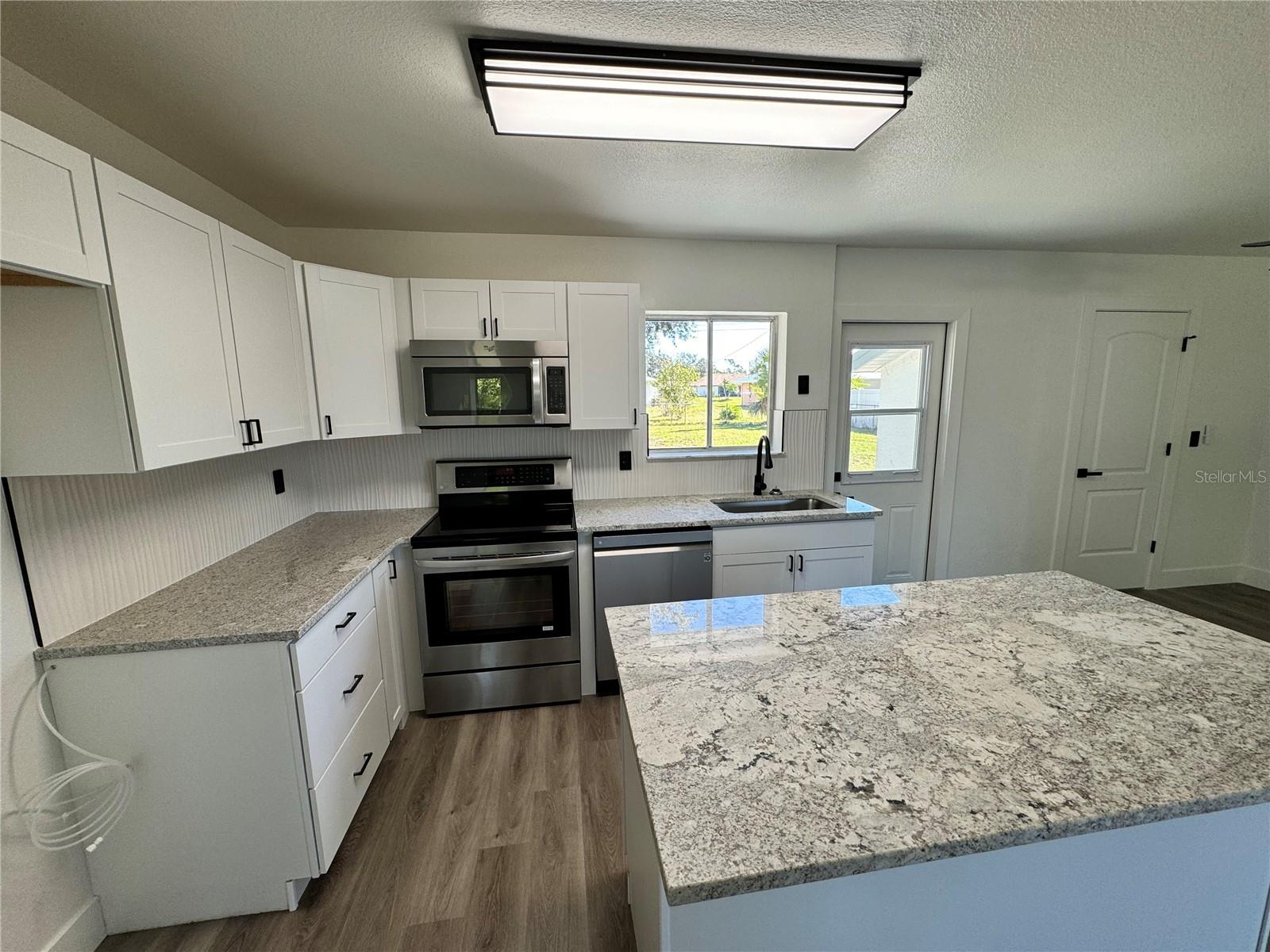 325 CAPATOLA ST, PORT CHARLOTTE, FL — photo 6
