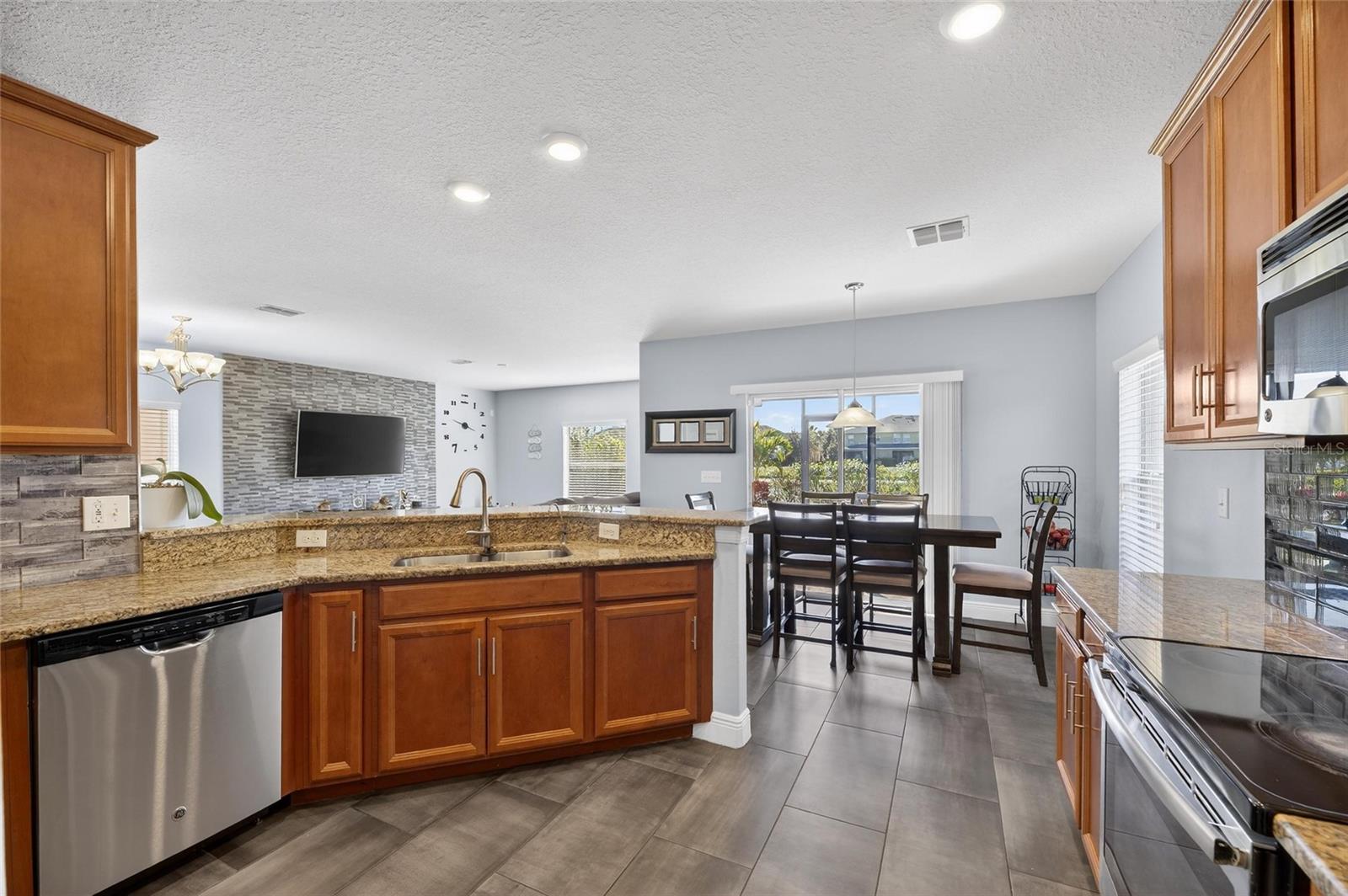 1504 TRAILWATER ST, RUSKIN, FL — photo 15