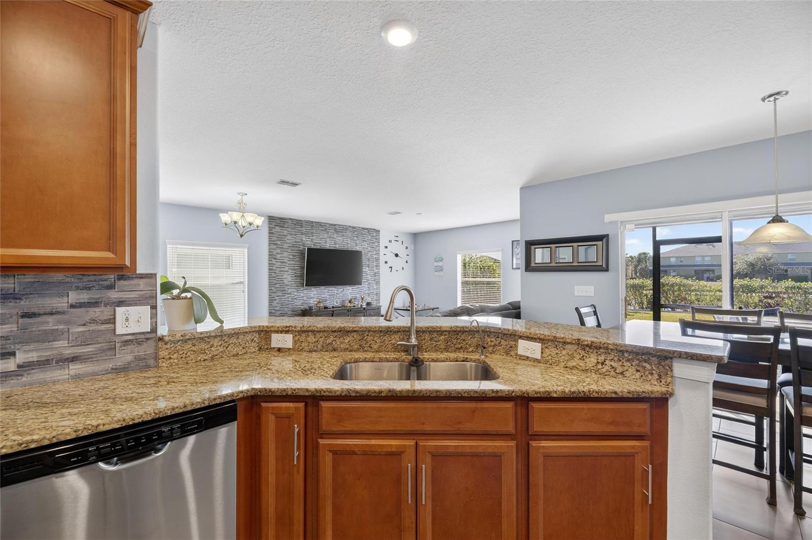 1504 TRAILWATER ST, RUSKIN, FL — photo 17