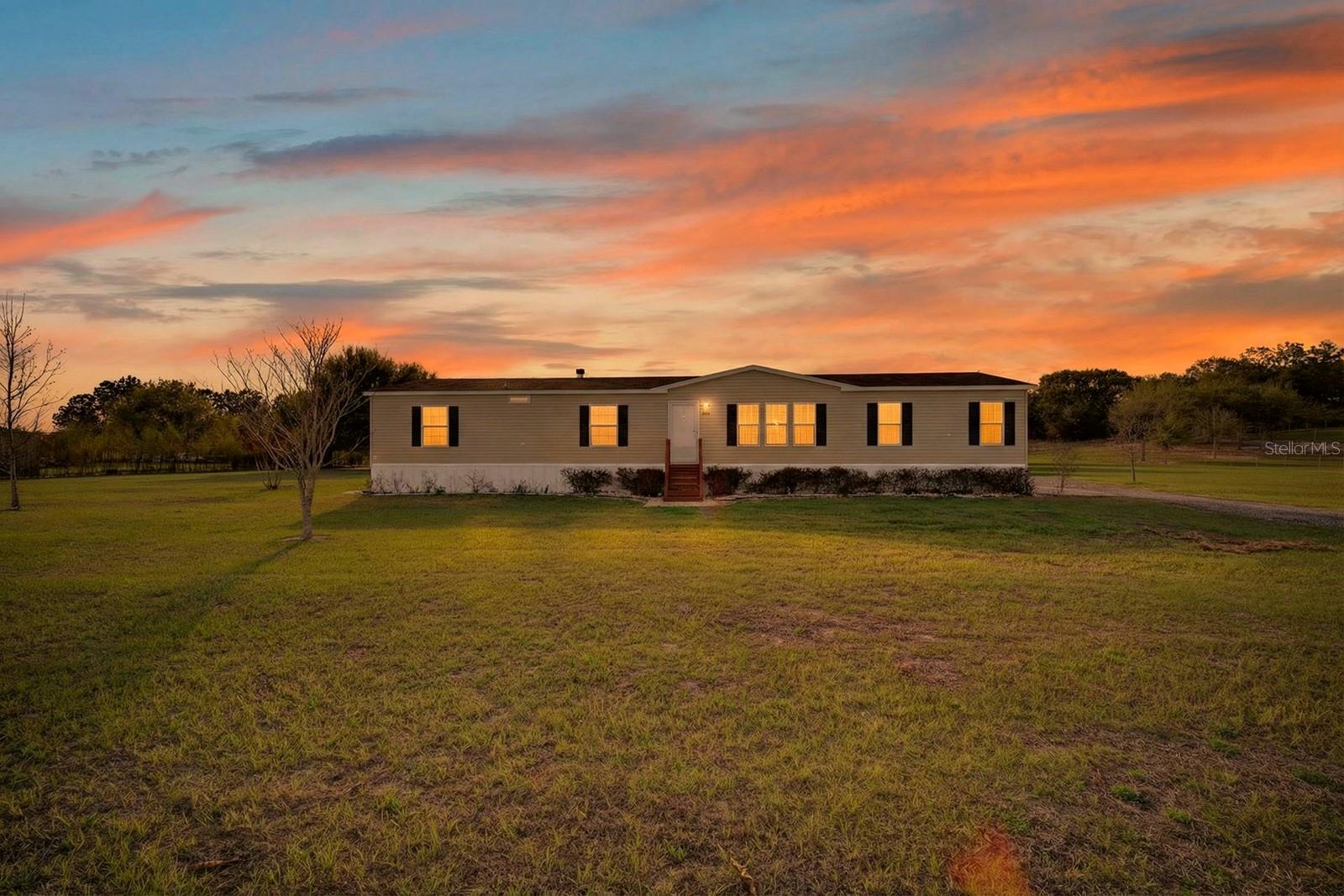 8009 SERGEANT PEPPER DR, HOWEY IN THE HILLS, FL — photo 4