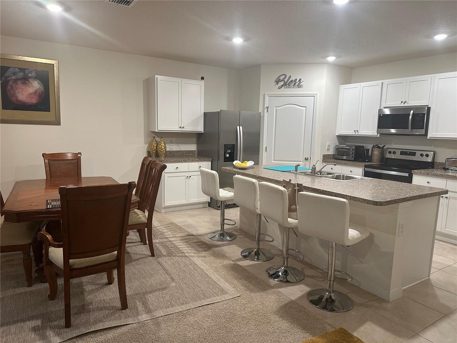303 ALENCON WAY, KISSIMMEE, FL — photo 2