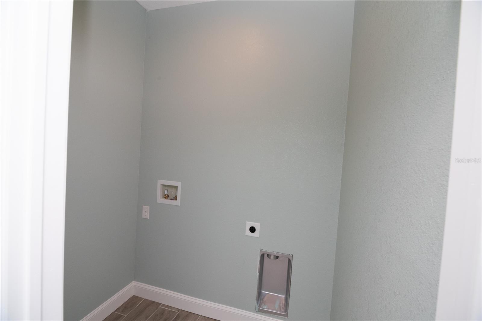 310 GIBSON AVE, LAKE WALES, FL — photo 41