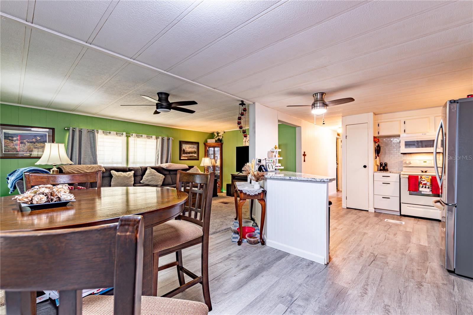 39437 ELGIN DR, ZEPHYRHILLS, FL — photo 13