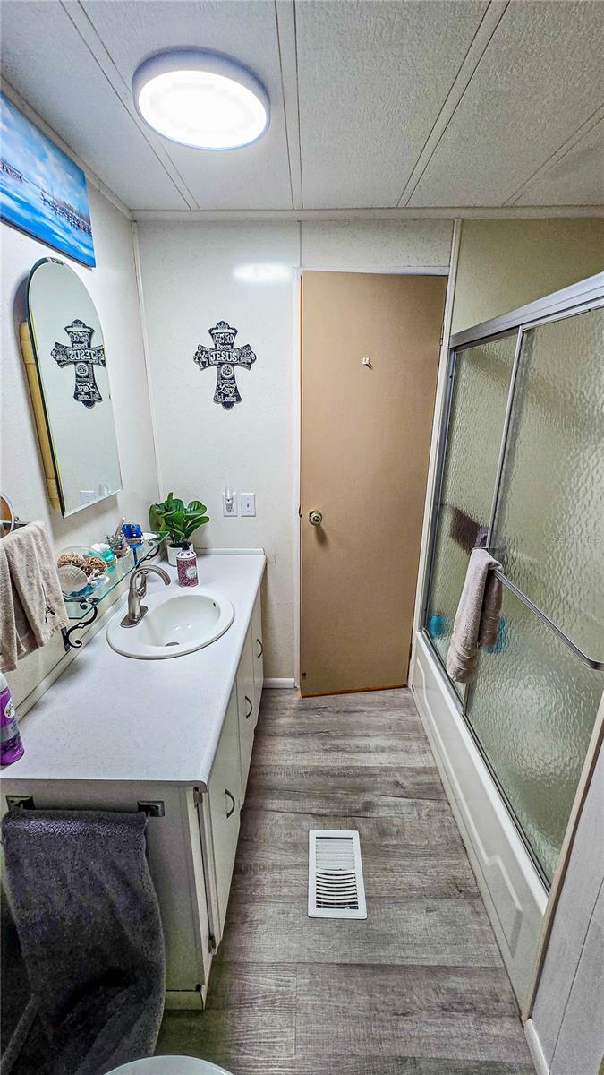 39437 ELGIN DR, ZEPHYRHILLS, FL — photo 41