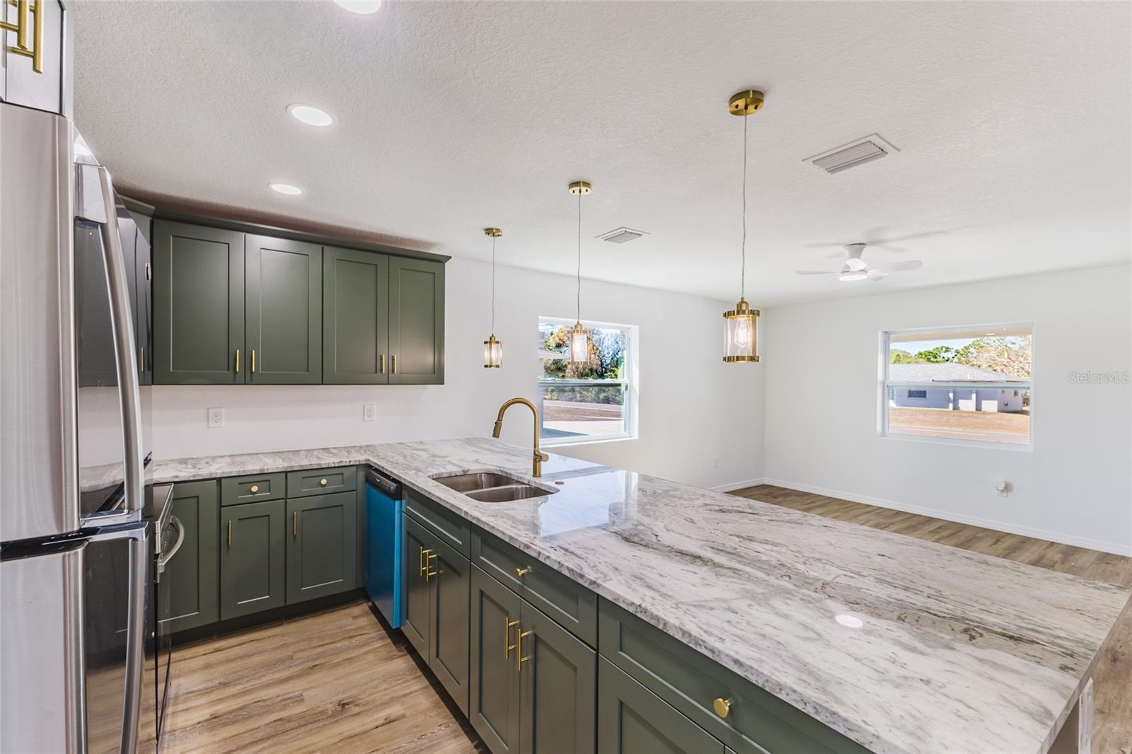 6254 SPINNAKER BLVD, ENGLEWOOD, FL — photo 10