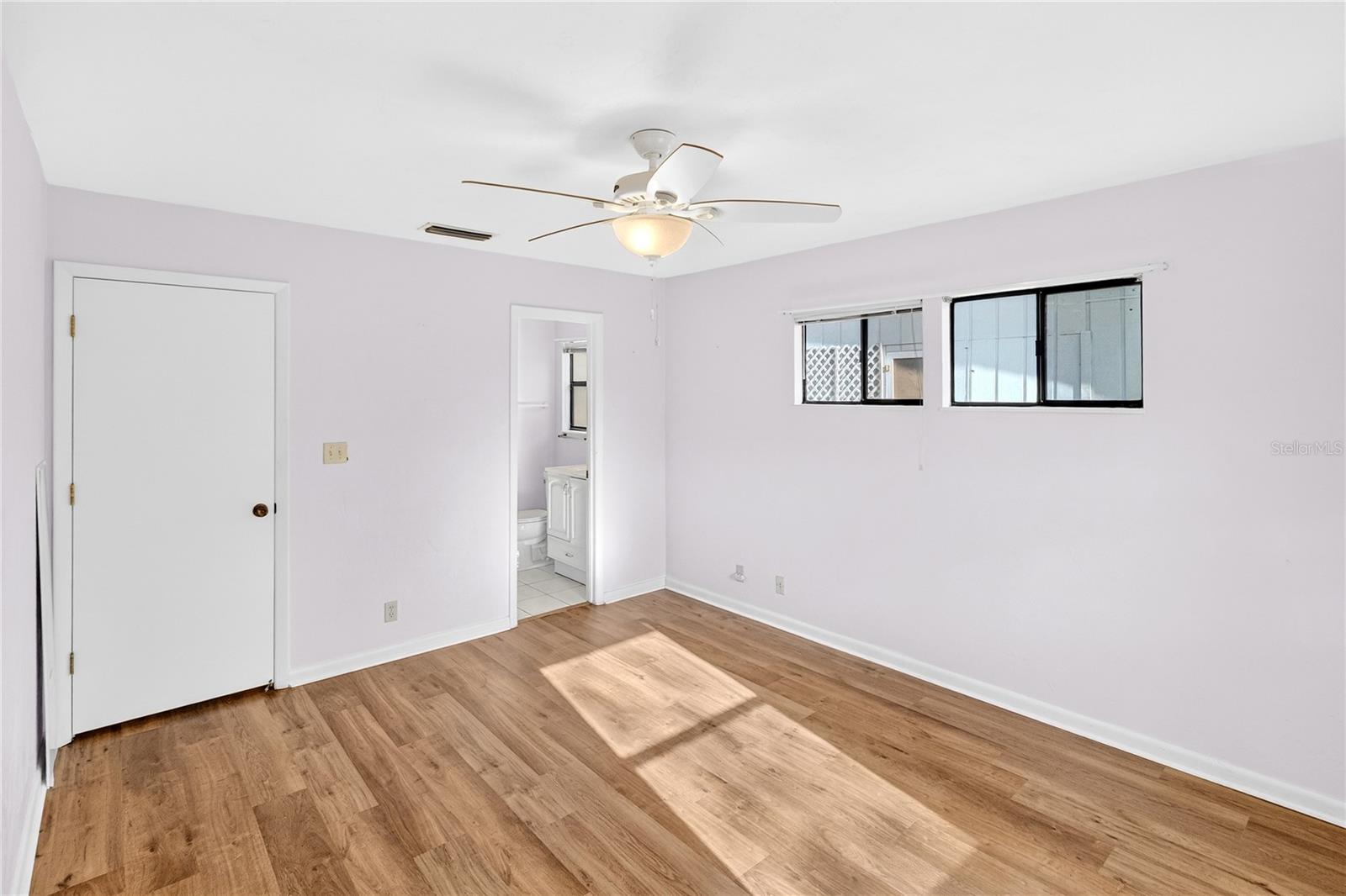 8754 NW 37TH CIR, GAINESVILLE, FL — photo 15