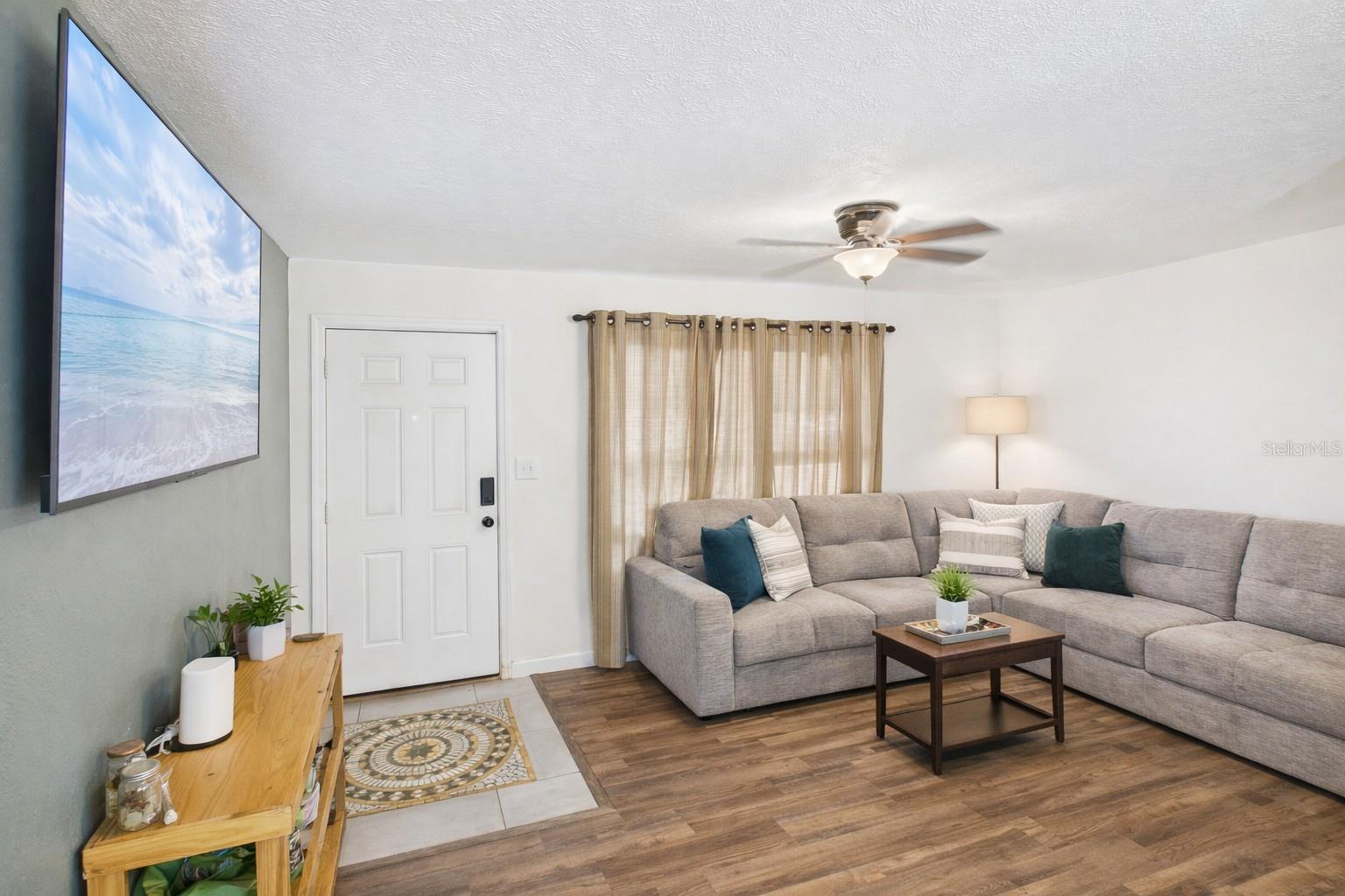 1405 PEMBROOK DR, LEESBURG, FL — photo 3