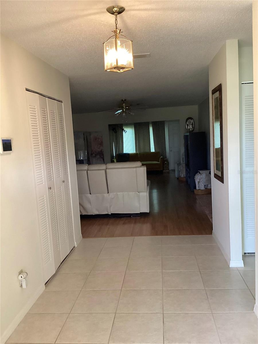 2512 LANCASTER DR #2512, SUN CITY CENTER, FL — photo 3