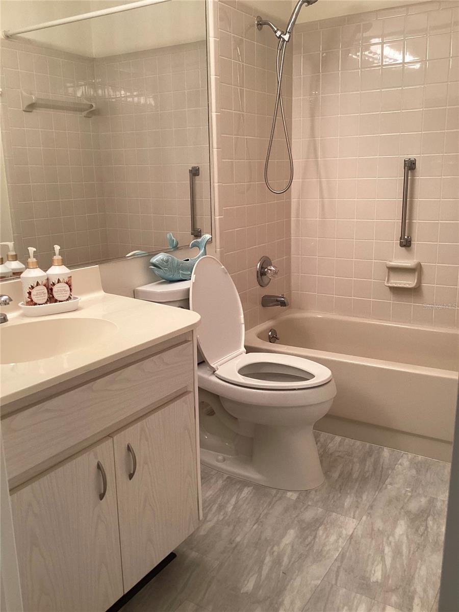 2512 LANCASTER DR #2512, SUN CITY CENTER, FL — photo 4