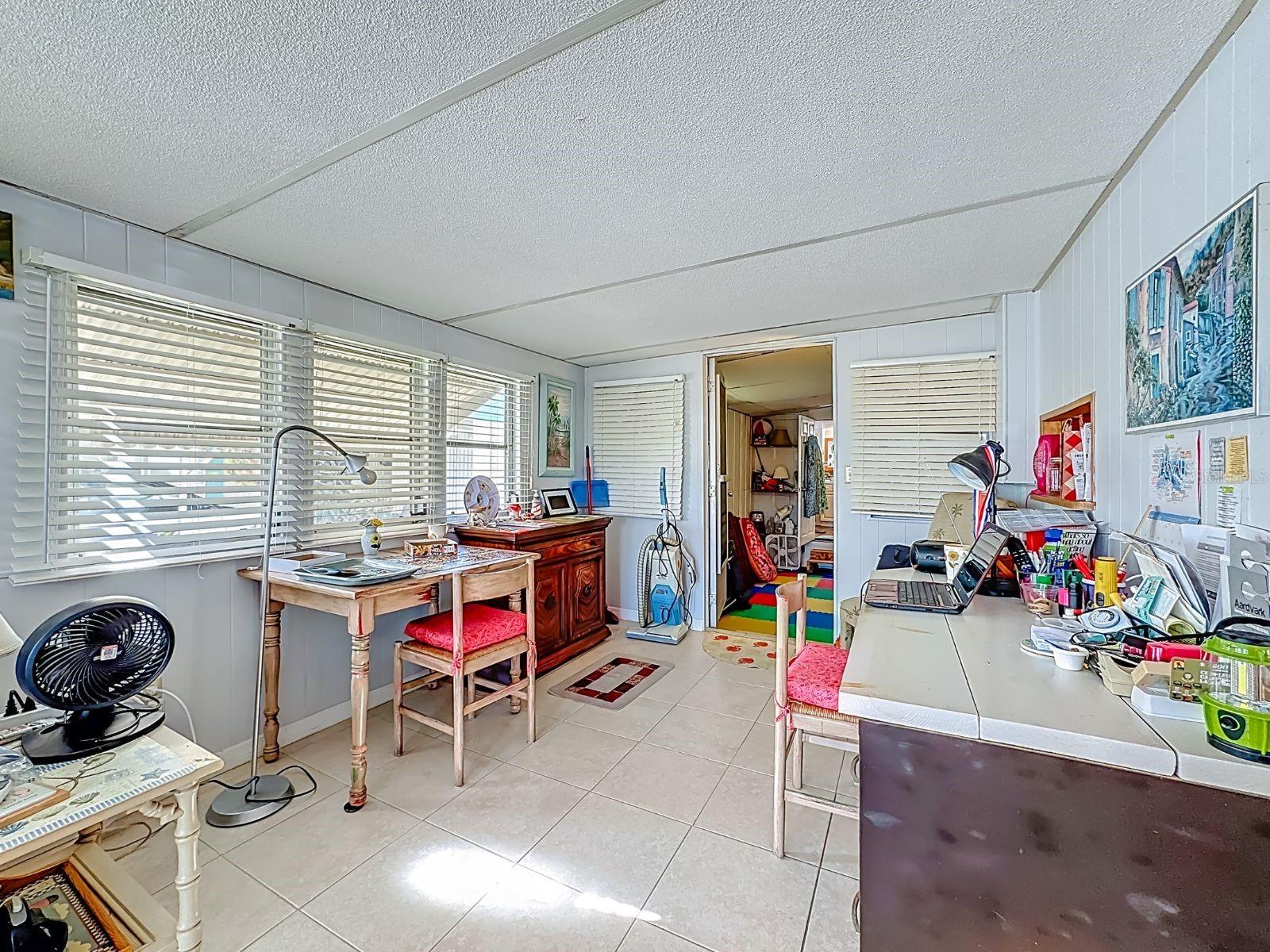 411 TROPIC DR W, PALMETTO, FL — photo 6