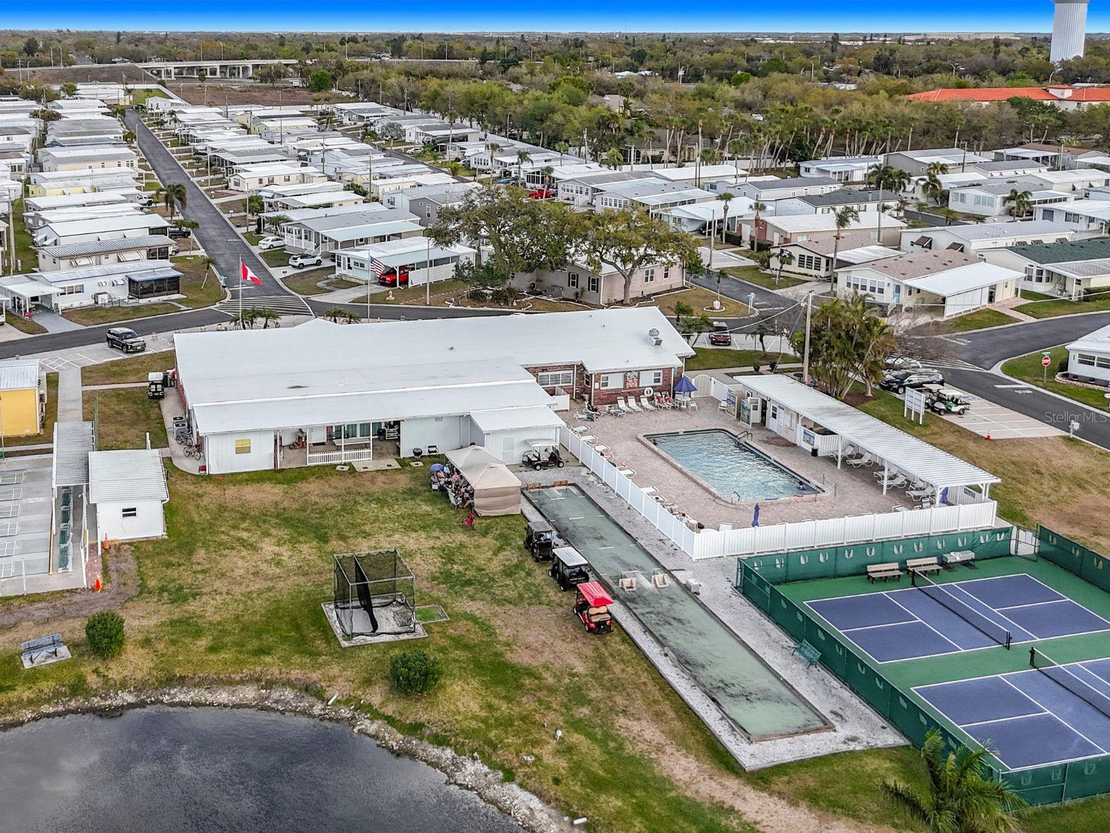 411 TROPIC DR W, PALMETTO, FL — photo 31