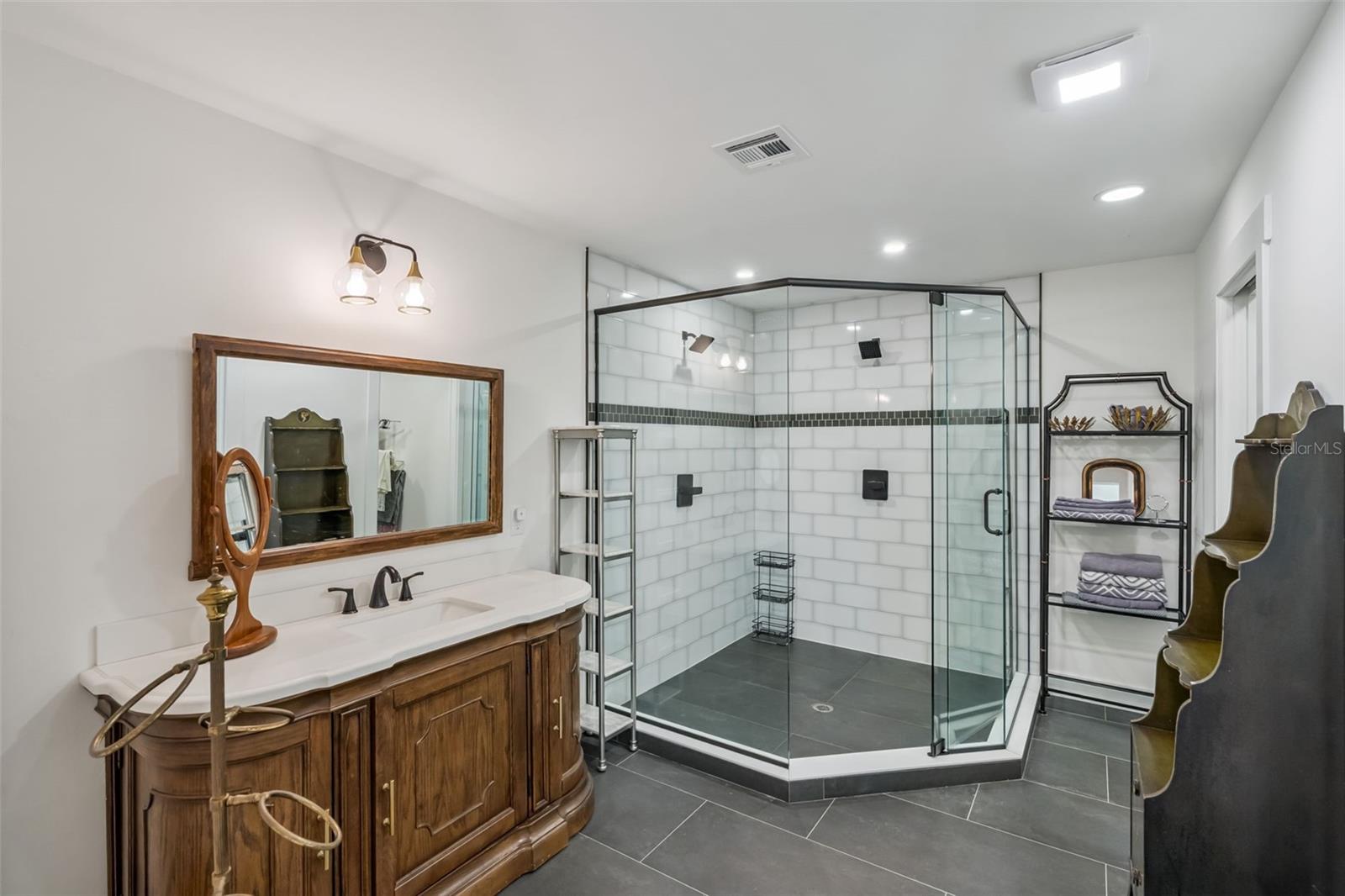 1304 SANTA ROSA CT, THE VILLAGES, FL — photo 17