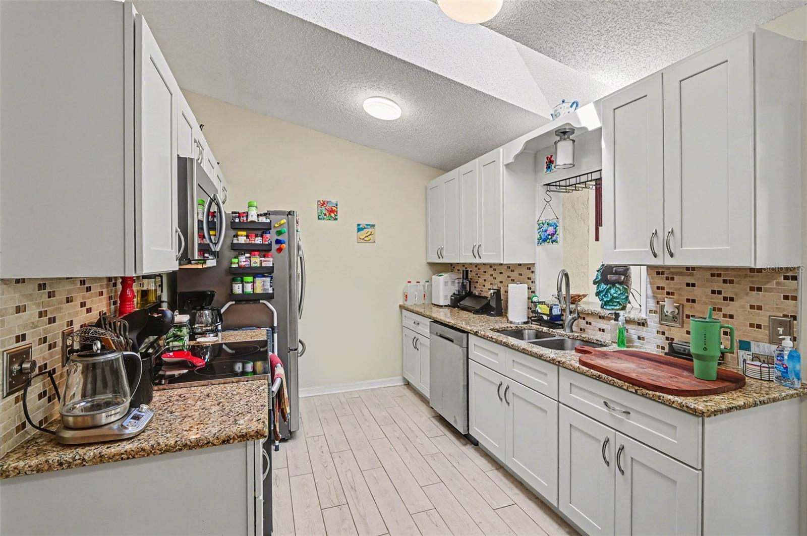 12435 ORANGEWOOD CIR, TAVARES, FL — photo 23