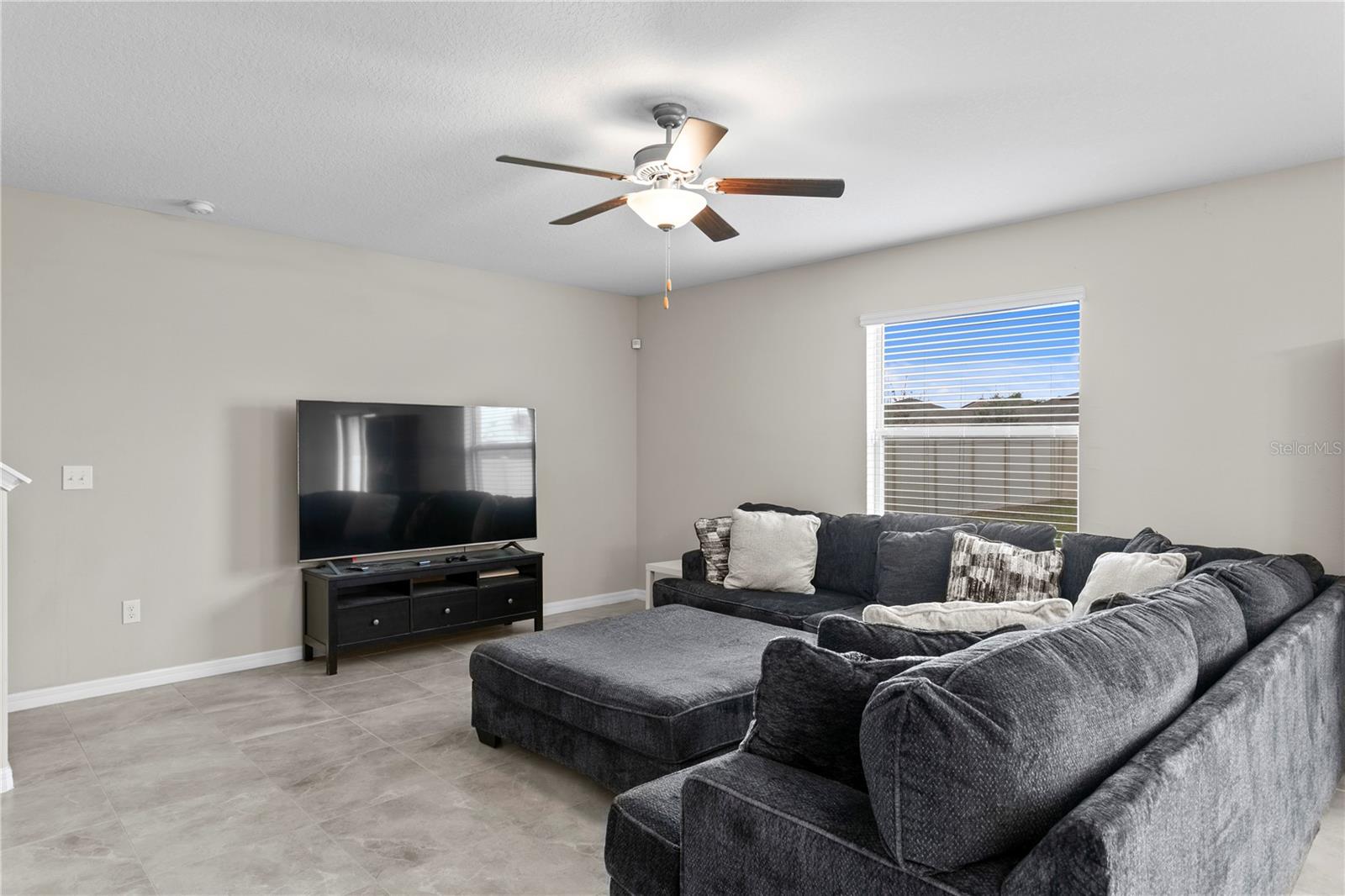 7109 PARADISE ISLAND CT, SUN CITY CENTER, FL — photo 8