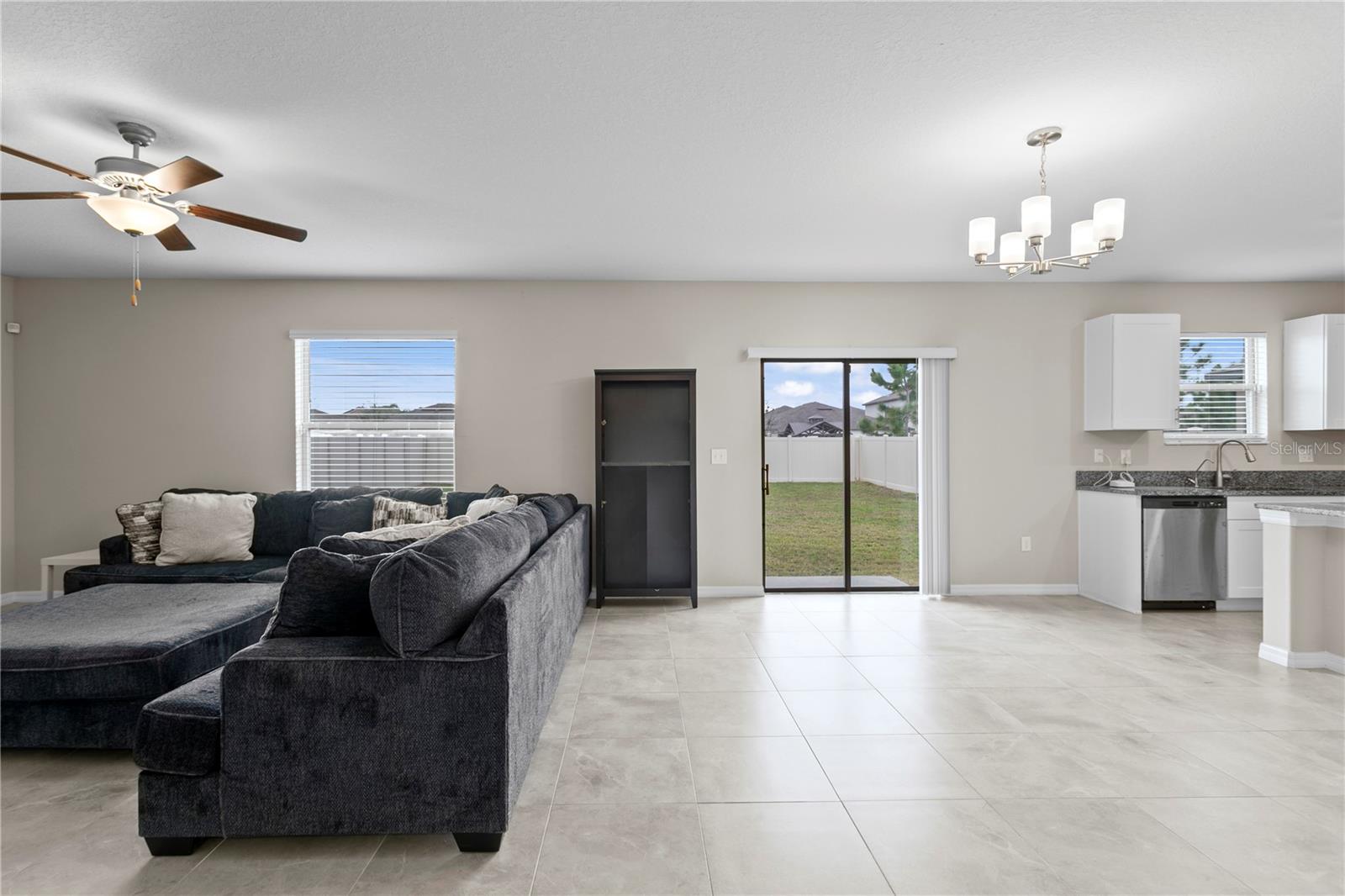 7109 PARADISE ISLAND CT, SUN CITY CENTER, FL — photo 14