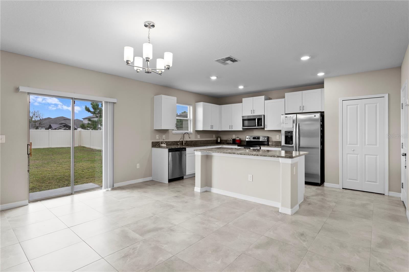 7109 PARADISE ISLAND CT, SUN CITY CENTER, FL — photo 15