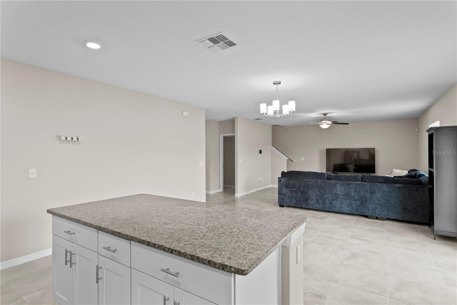 7109 PARADISE ISLAND CT, SUN CITY CENTER, FL — photo 21