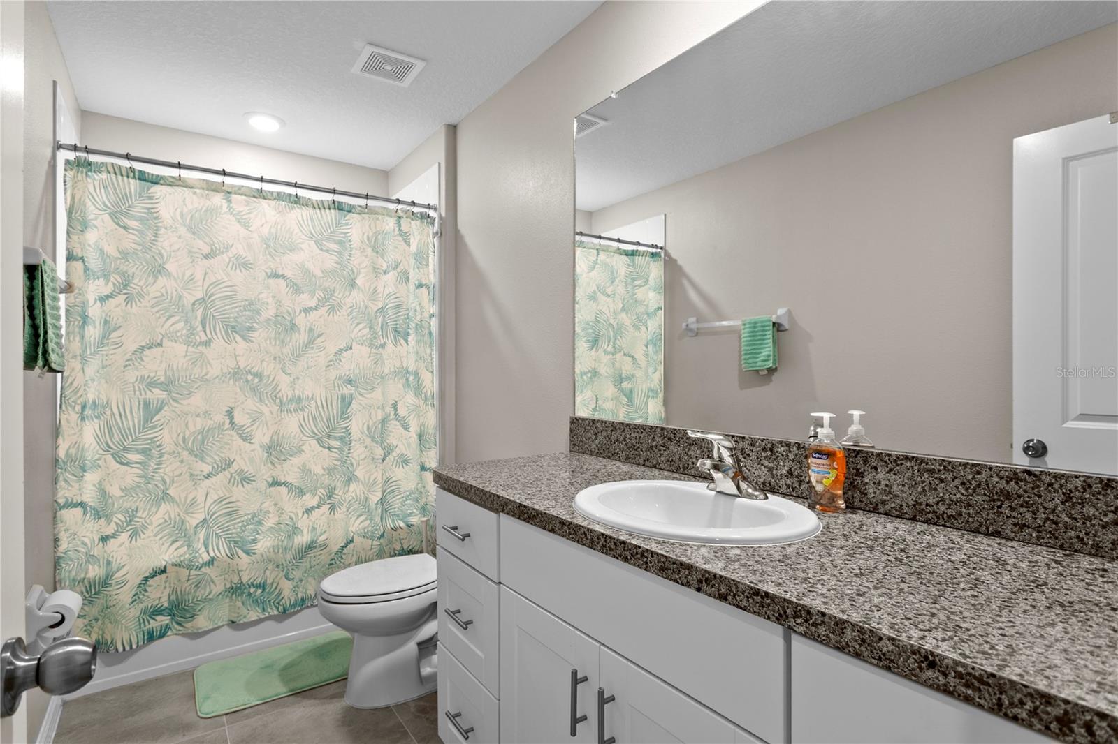 7109 PARADISE ISLAND CT, SUN CITY CENTER, FL — photo 36