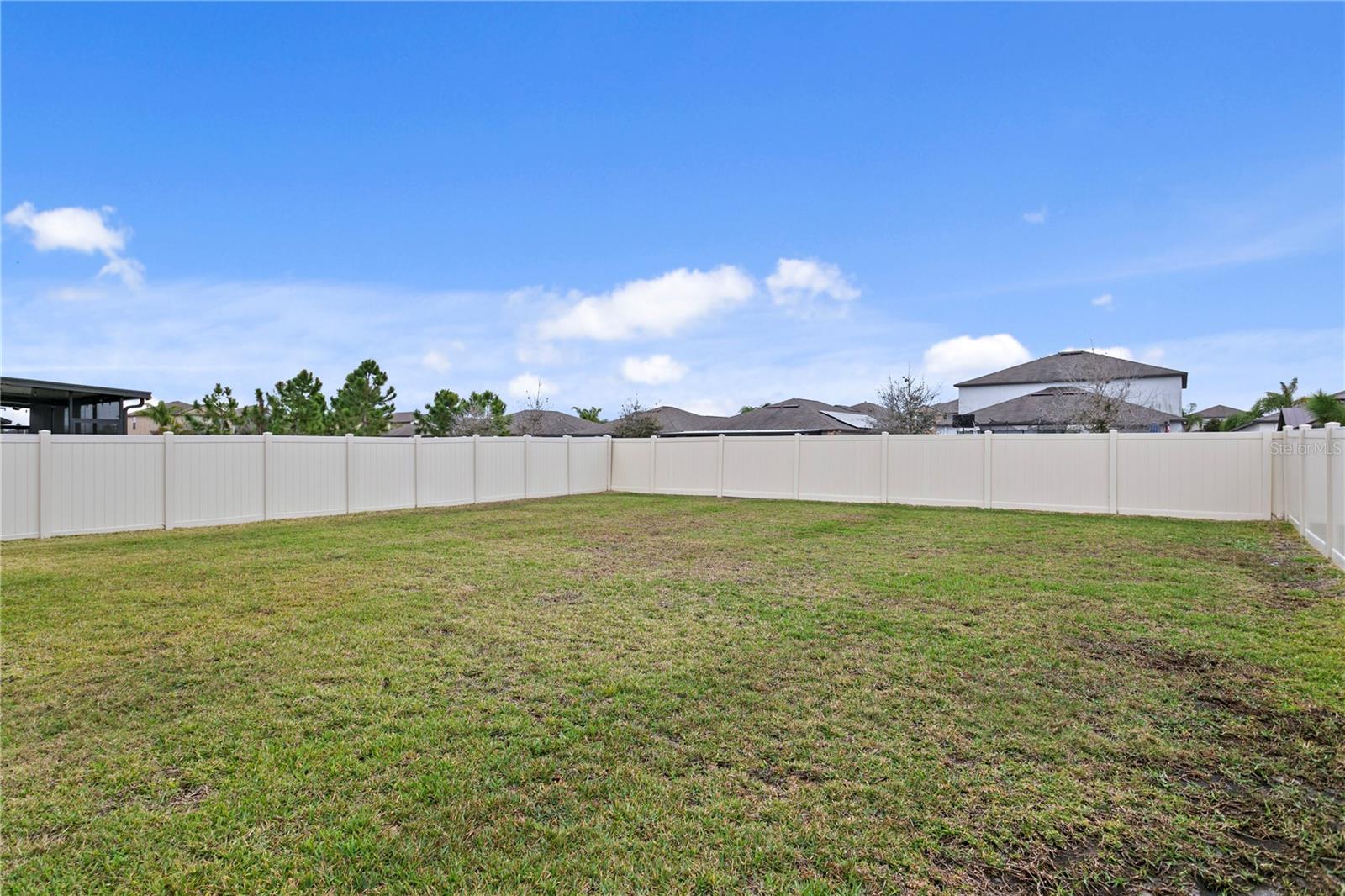 7109 PARADISE ISLAND CT, SUN CITY CENTER, FL — photo 37