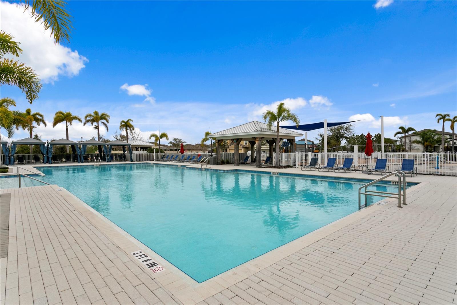 7109 PARADISE ISLAND CT, SUN CITY CENTER, FL — photo 42