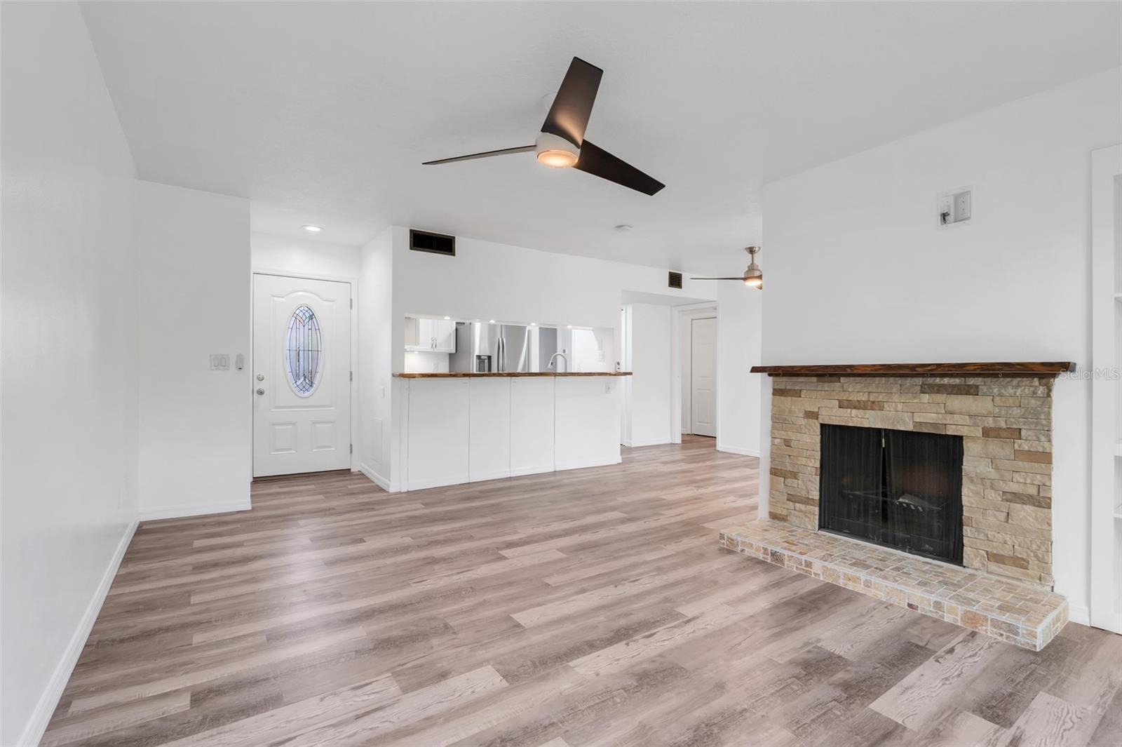 1051 S HIGHLAND ST #4B, MOUNT DORA, FL — photo 10