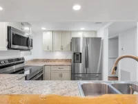1051 S HIGHLAND ST #4B — photo 13