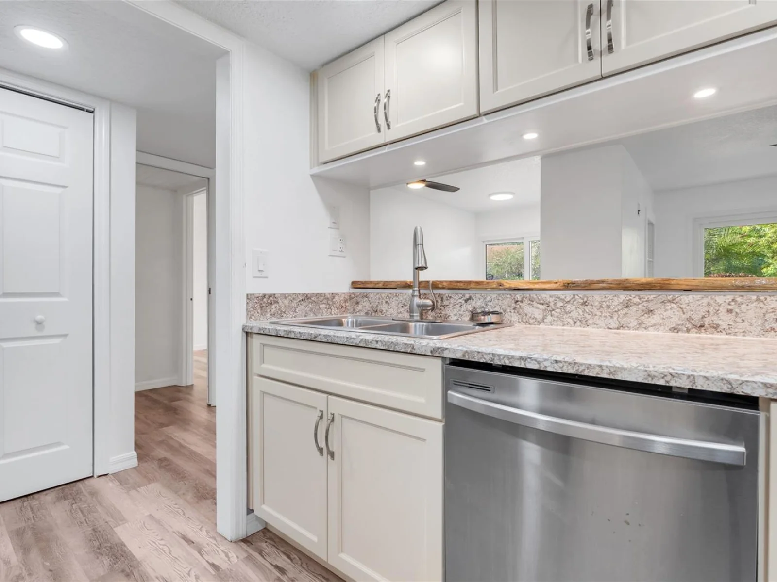 1051 S HIGHLAND ST #4B, MOUNT DORA, FL — photo 19