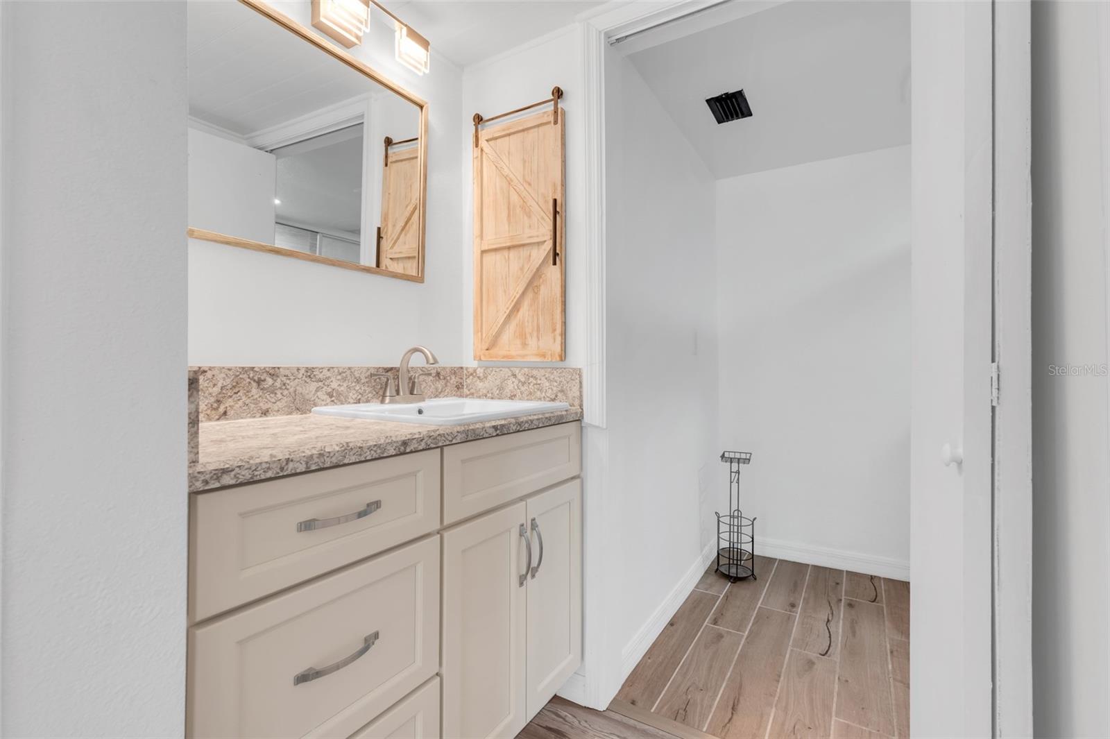 1051 S HIGHLAND ST #4B, MOUNT DORA, FL — photo 28
