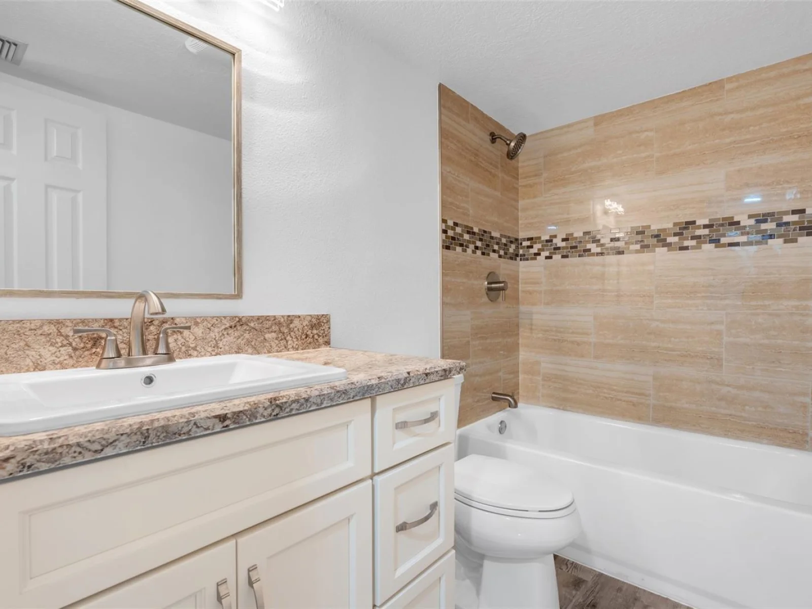 1051 S HIGHLAND ST #4B, MOUNT DORA, FL — photo 32