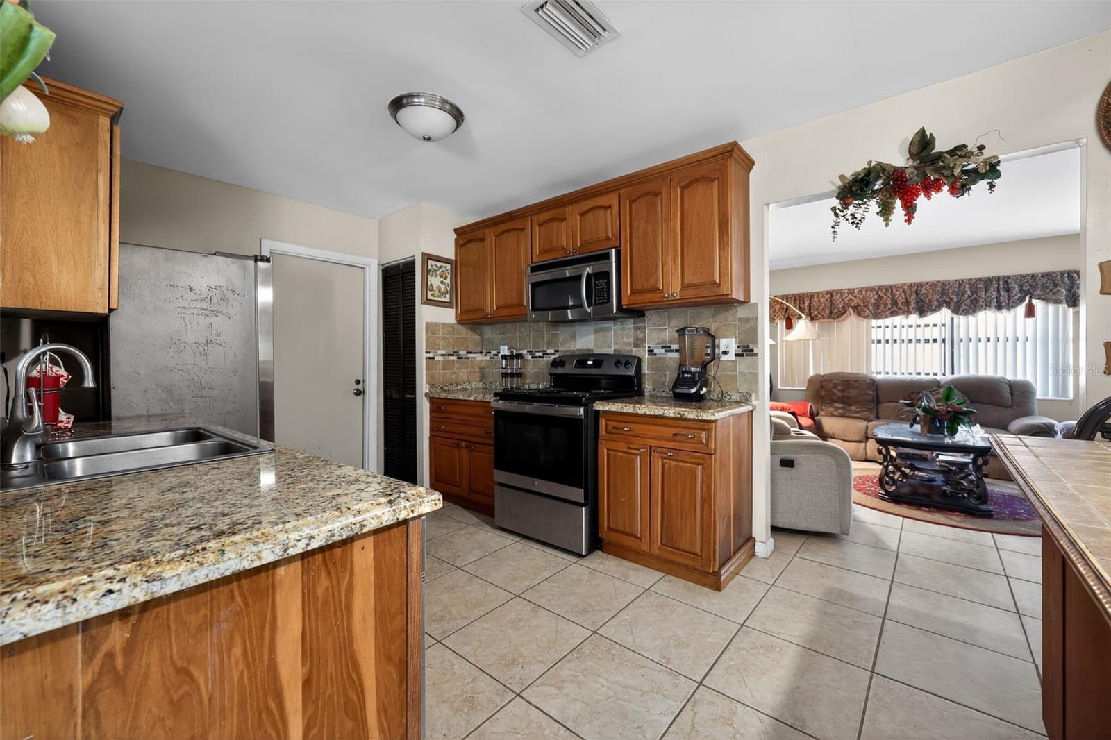 9522 AFFIRMED LN, BOCA RATON, FL — photo 11