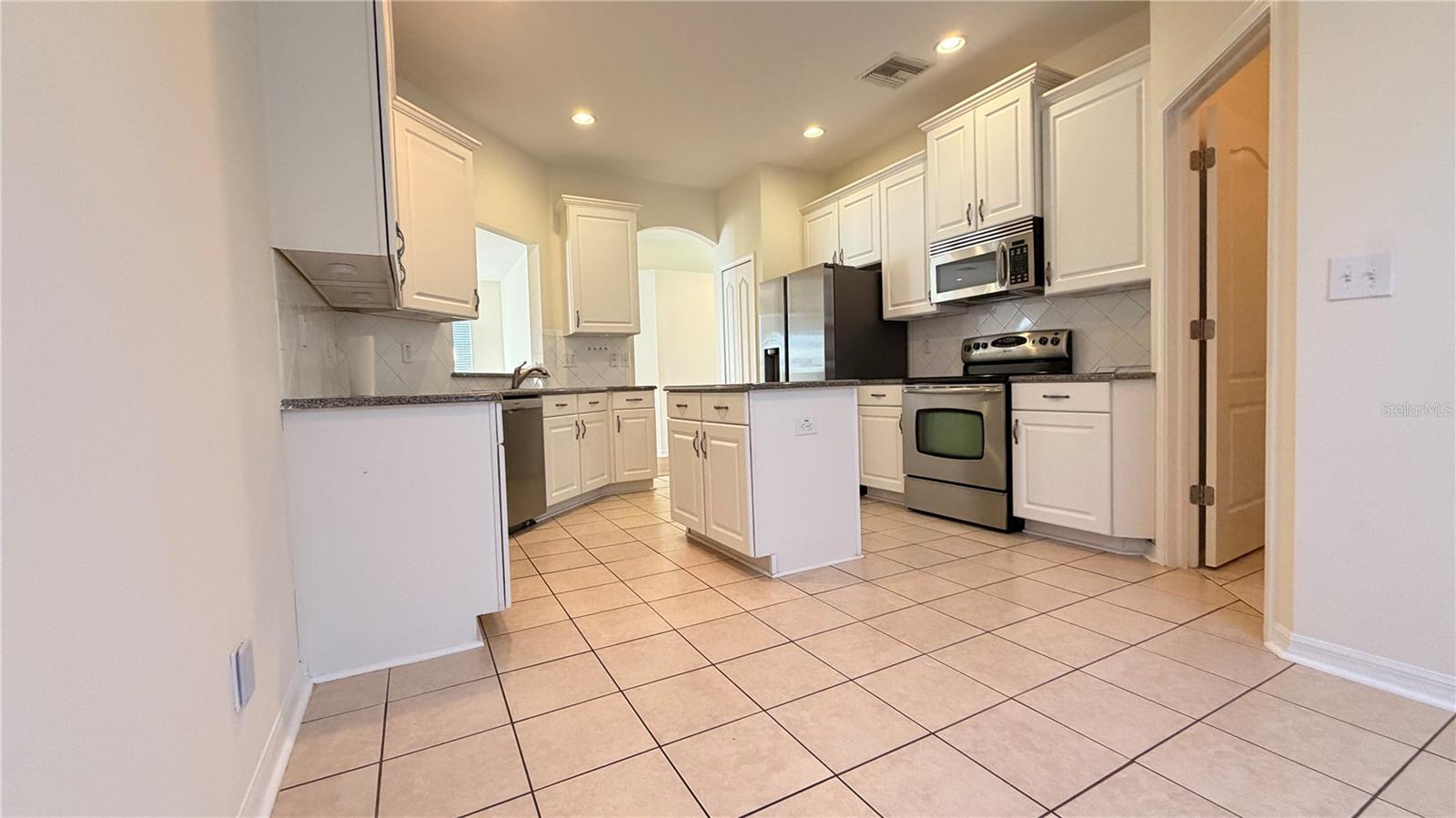 1643 BONITA BLUFF CT, RUSKIN, FL — photo 13