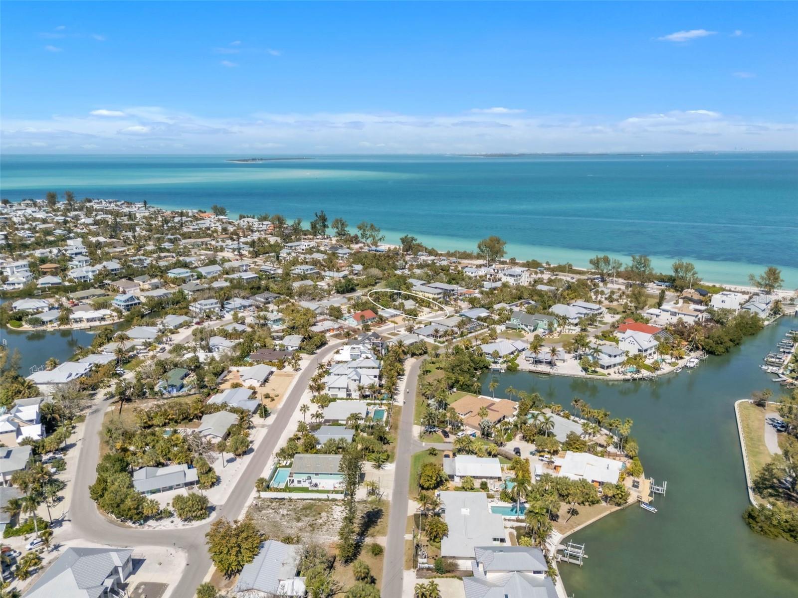 155 CRESCENT DR, ANNA MARIA, FL — photo 8