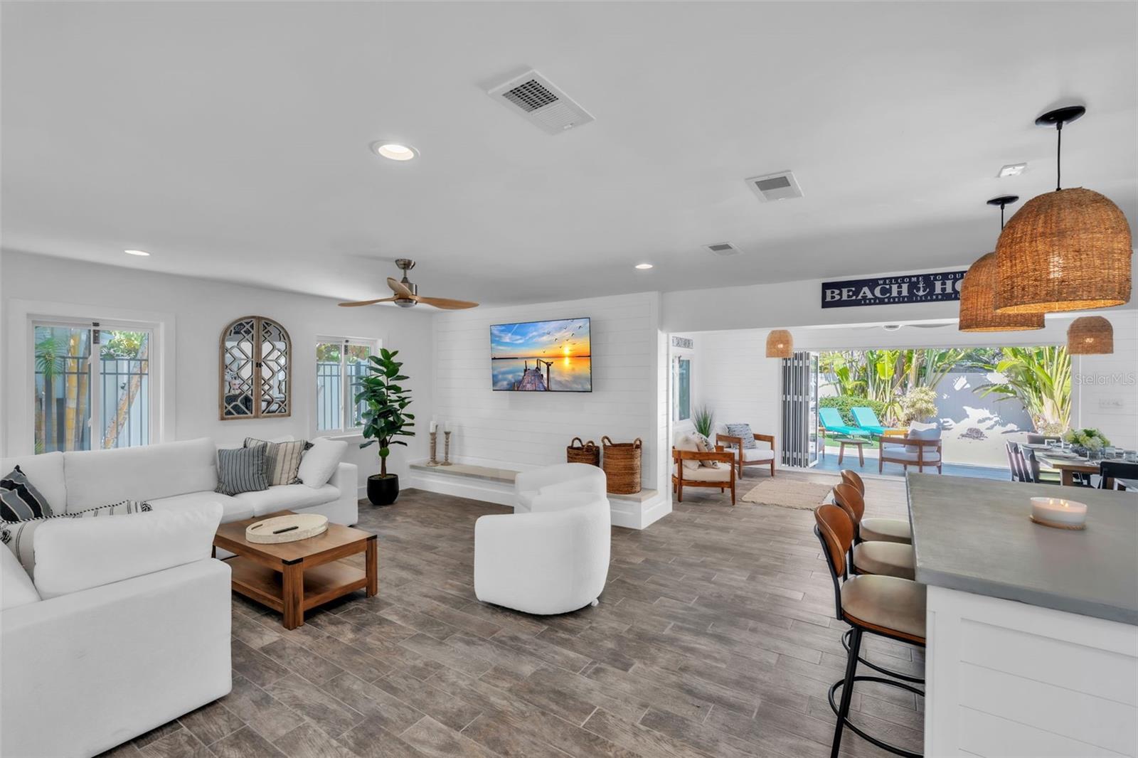155 CRESCENT DR, ANNA MARIA, FL — photo 11
