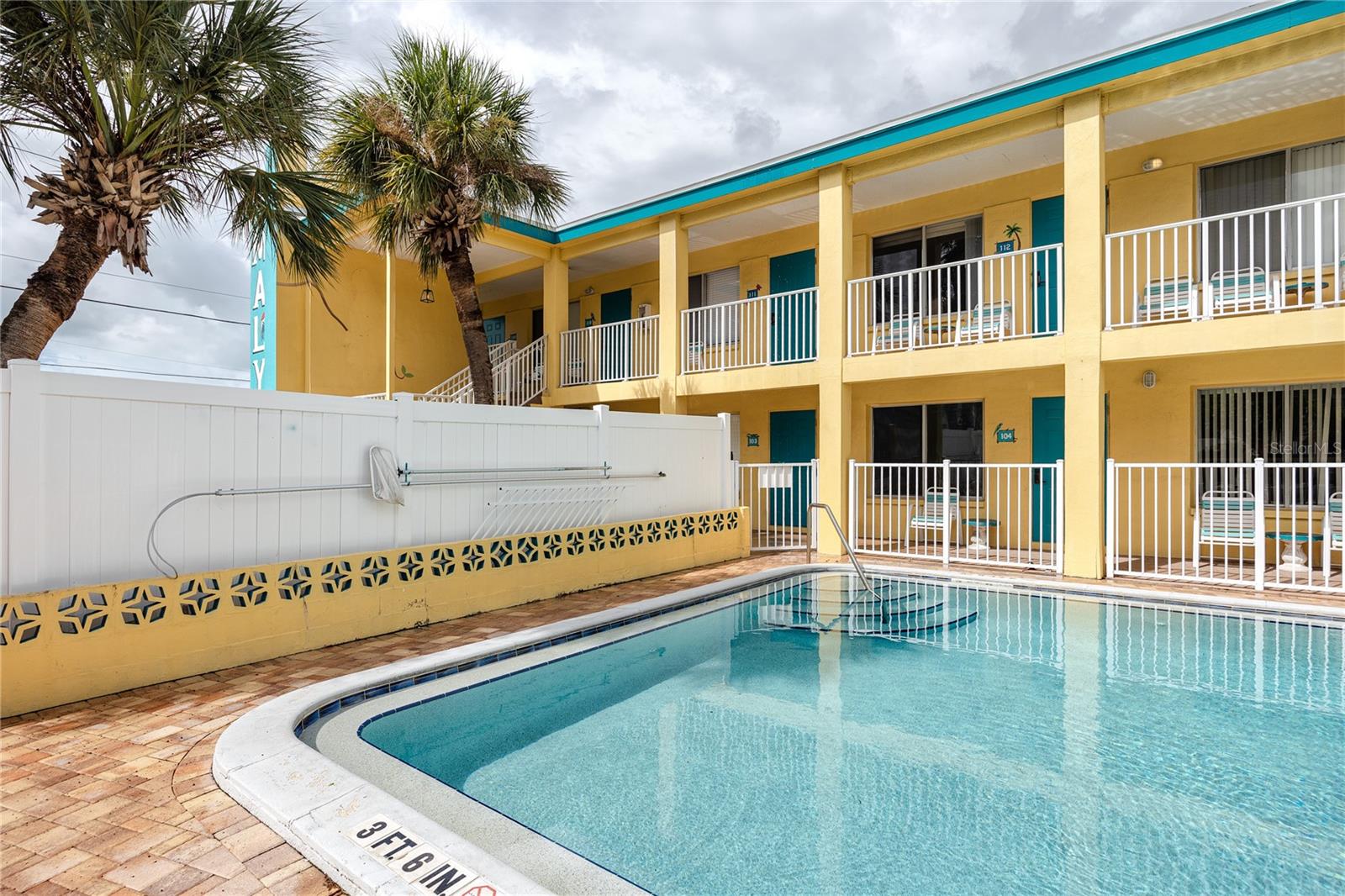 282 TREASURE ISLAND CSWY #12, TREASURE ISLAND, FL — photo 22