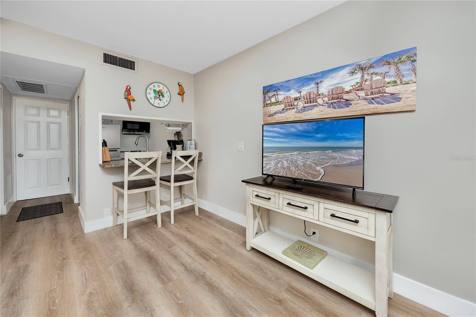 282 TREASURE ISLAND CSWY #12, TREASURE ISLAND, FL — photo 10