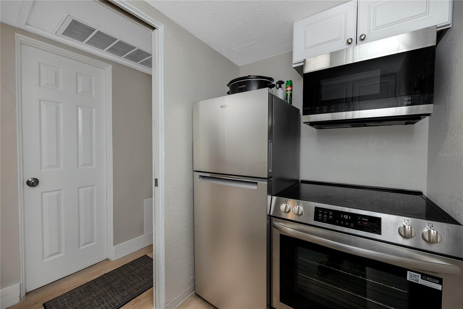 282 TREASURE ISLAND CSWY #12, TREASURE ISLAND, FL — photo 14