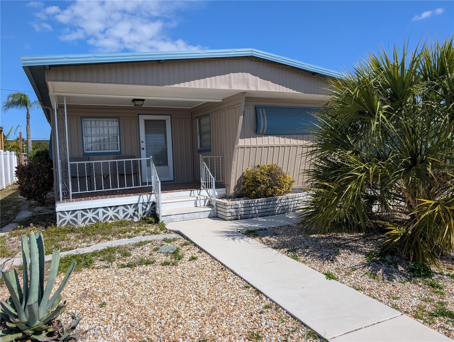 107 48TH AVENUE DR W, BRADENTON, FL