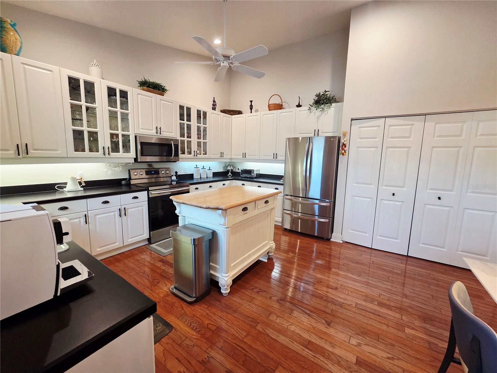 6775 HUNTINGTON LAKES CIR #202, NAPLES, FL — photo 3