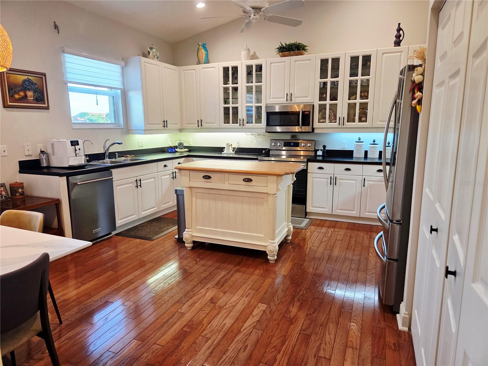 6775 HUNTINGTON LAKES CIR #202, NAPLES, FL — photo 4