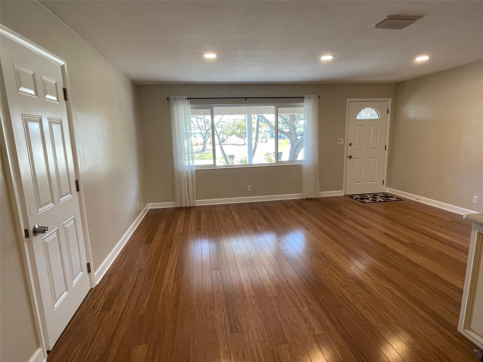 6556 27TH ST N, ST PETERSBURG, FL — photo 15