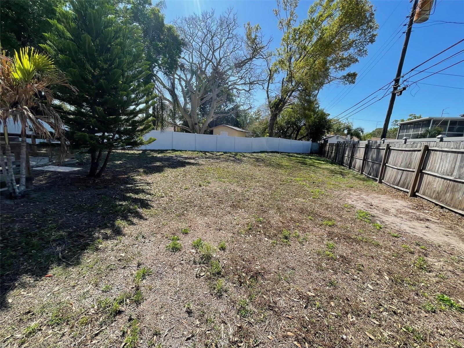 6556 27TH ST N, ST PETERSBURG, FL — photo 35