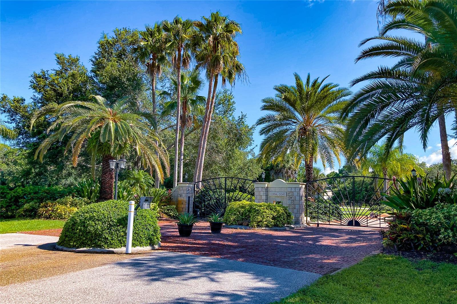 10160 CREEKSIDE DR, PLACIDA, FL