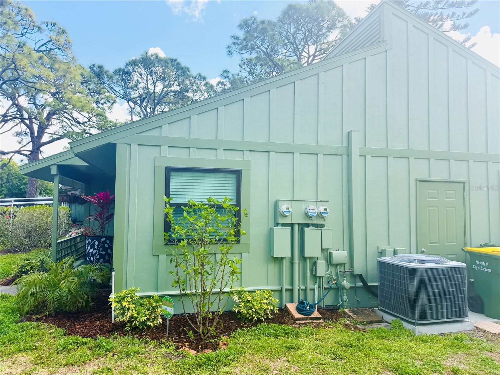 5061 BARRINGTON CIR #1302, SARASOTA, FL — photo 40