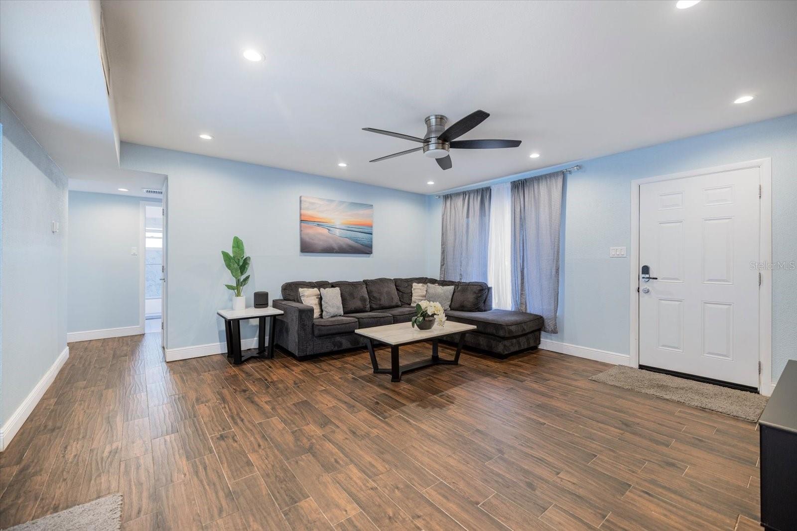 432 COUNTRY CLUB DR, OLDSMAR, FL — photo 16