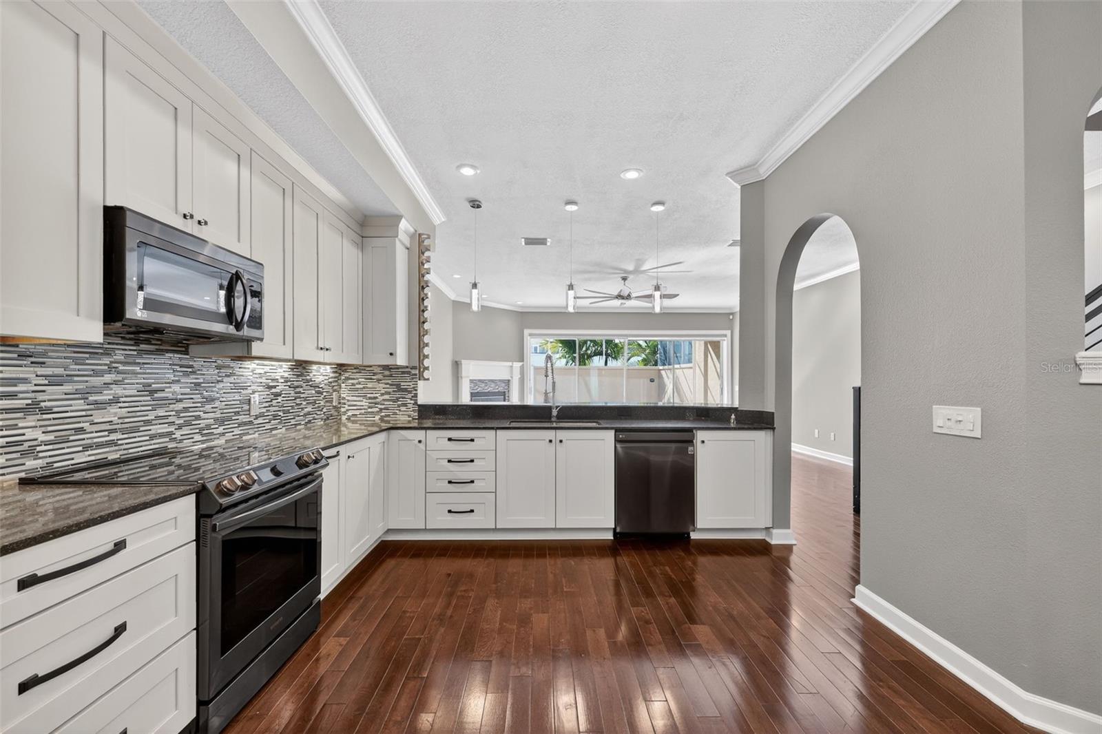 348 LARBOARD WAY, CLEARWATER BEACH, FL — photo 5