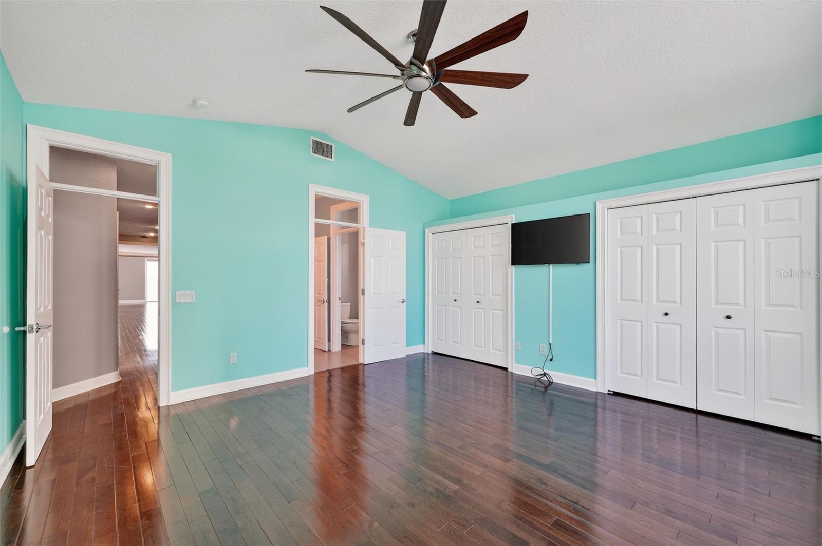 348 LARBOARD WAY, CLEARWATER BEACH, FL — photo 24