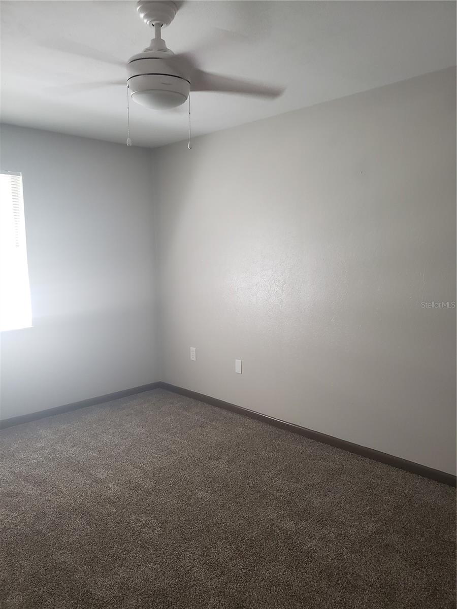 5652 18TH ST, ZEPHYRHILLS, FL — photo 10