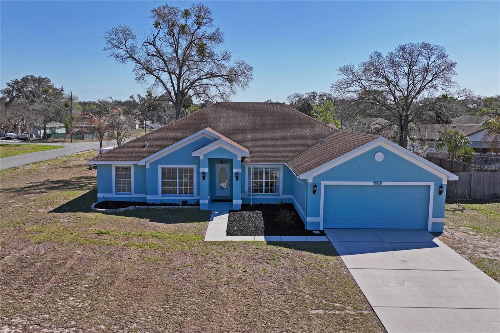 10318 GIFFORD DR, SPRING HILL, FL — photo 2