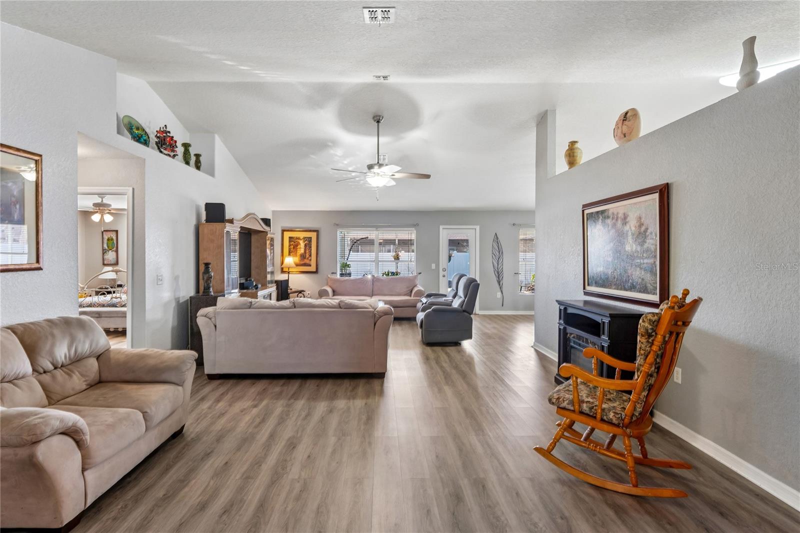10318 GIFFORD DR, SPRING HILL, FL — photo 10