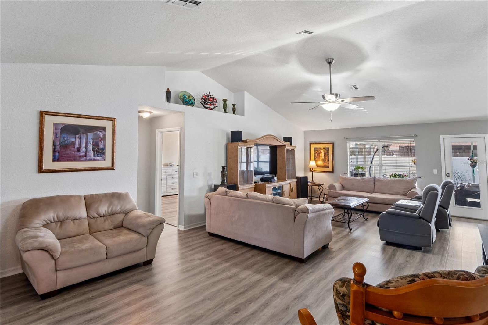 10318 GIFFORD DR, SPRING HILL, FL — photo 11